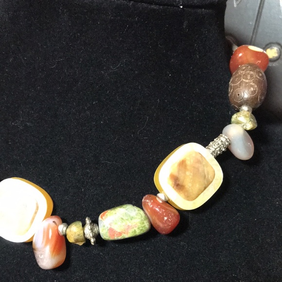 Handmade Heishi Style Carved Natural Shell Stone Necklace 20” L EVC - Picture 5 of 7